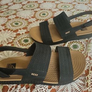 Reef Dual Strap Black Sandals